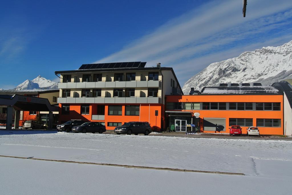 Sportsarea Grimming Bed and Breakfast Niederöblarn Esterno foto